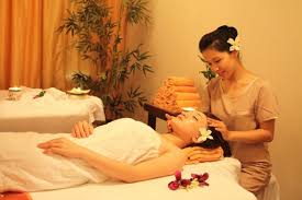 MASSAGE BODY ĐÁ MUỐI 